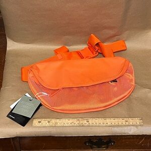 Herschel Supply Co. crossbody or fanny bag